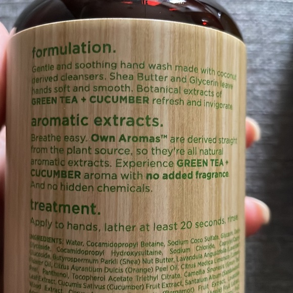 Own Moisturizing Hand Wash 99% Naturally Derived extracts Green Tea + Cu… - Picture 5 of 5